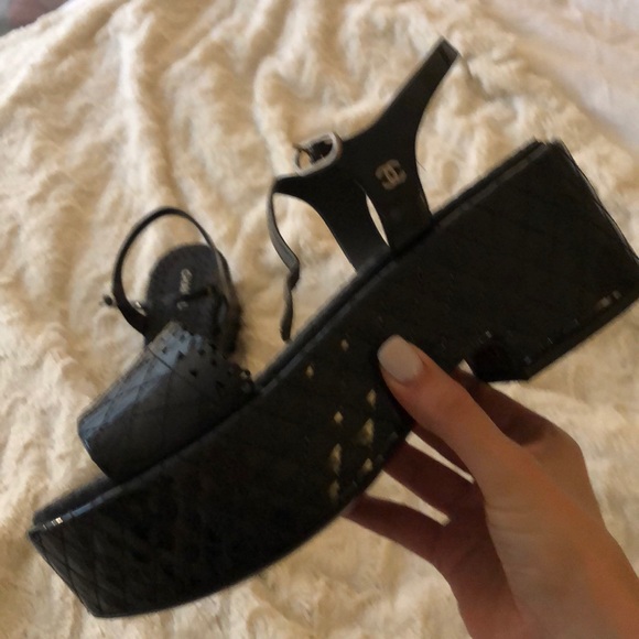 Chanel platform sandals - Picture 3 of 4